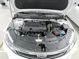 Фото 20 - Geely Vision