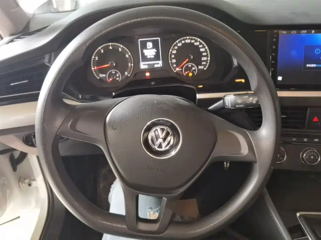 Volkswagen Bora 2019 Facelift 1.5L Manual Fashion China VI фото 11