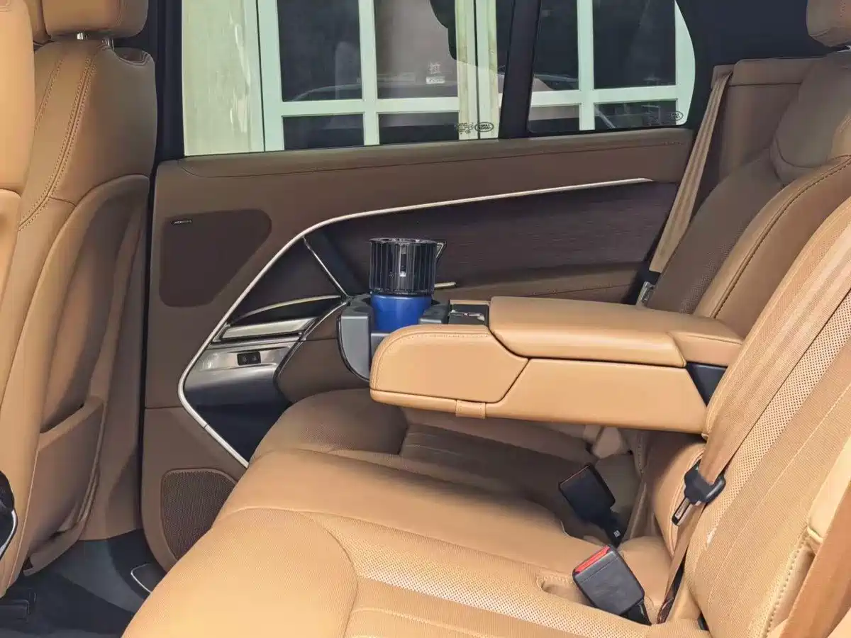 Фото 9 - Land Rover Range Rover