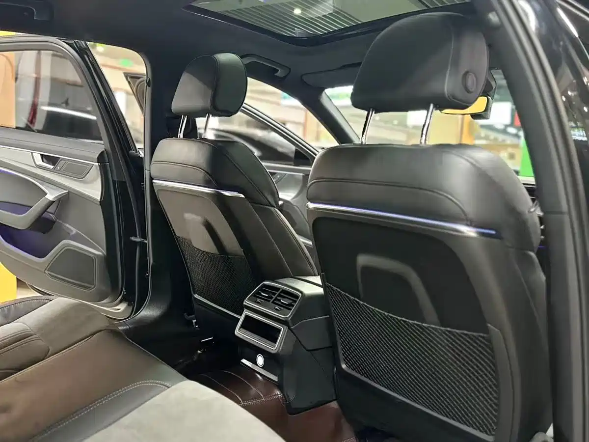 Audi A6L 2020 40 TFSI Luxury Dynamic фото 17