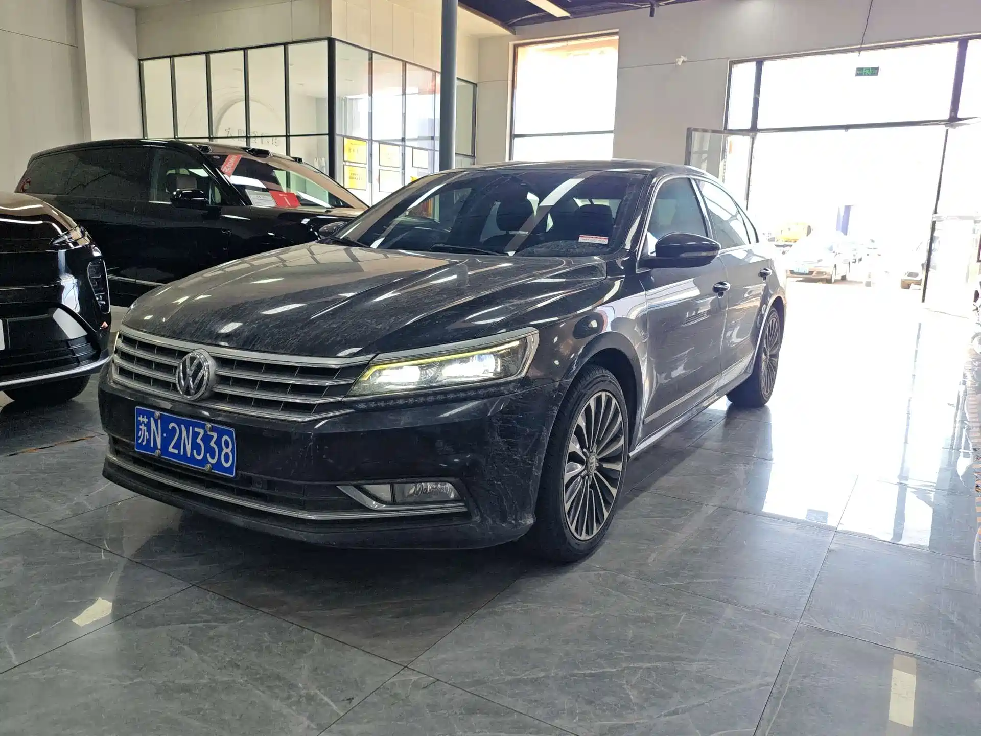 صورة 1 - Volkswagen Passat