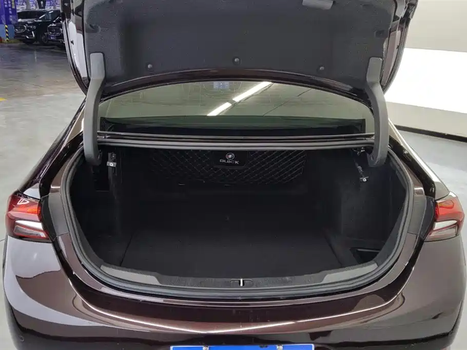 Buick LaCrosse 2022 Avenir First Edition фото 4