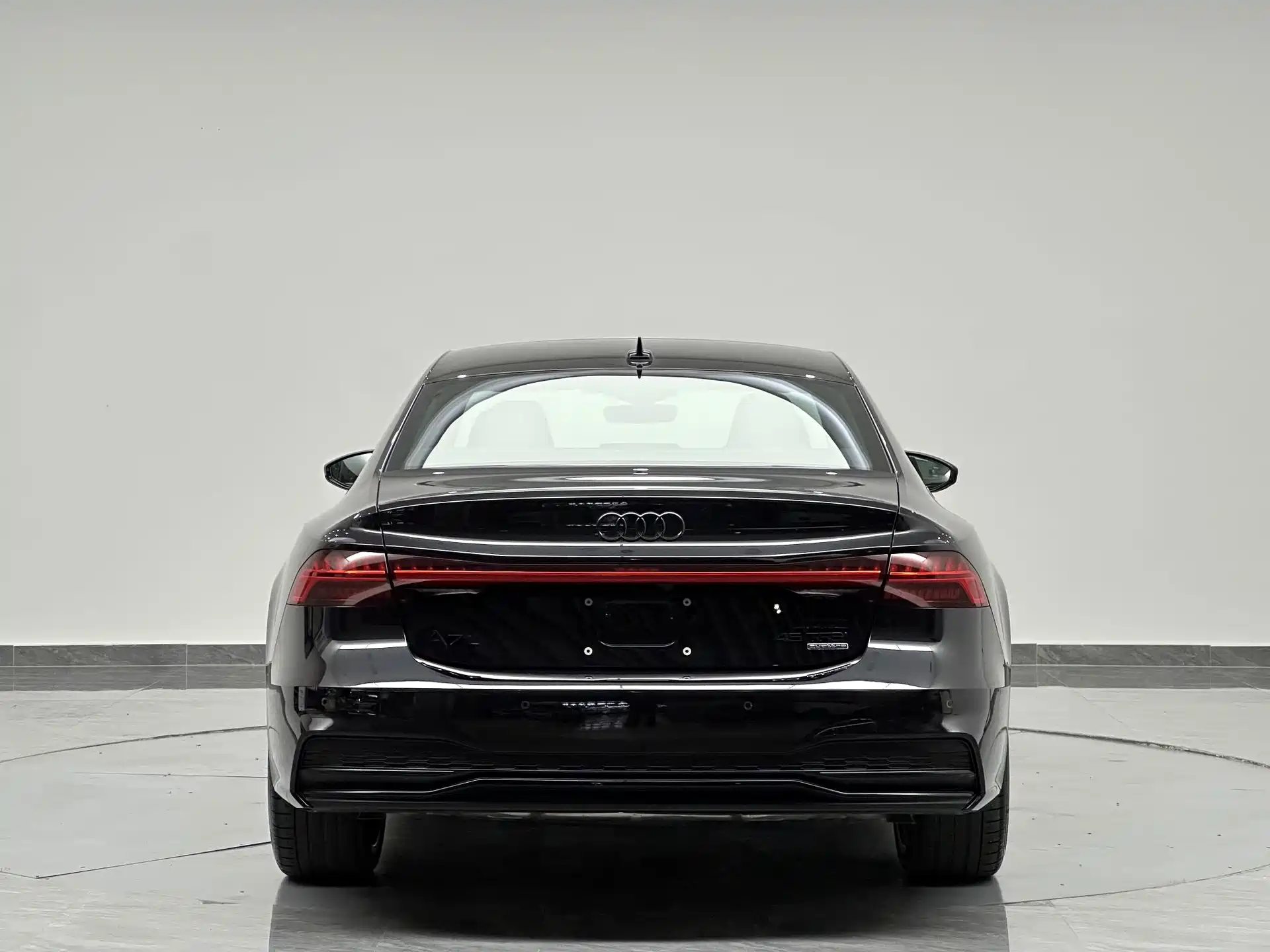 Photo 8 - Audi A7L