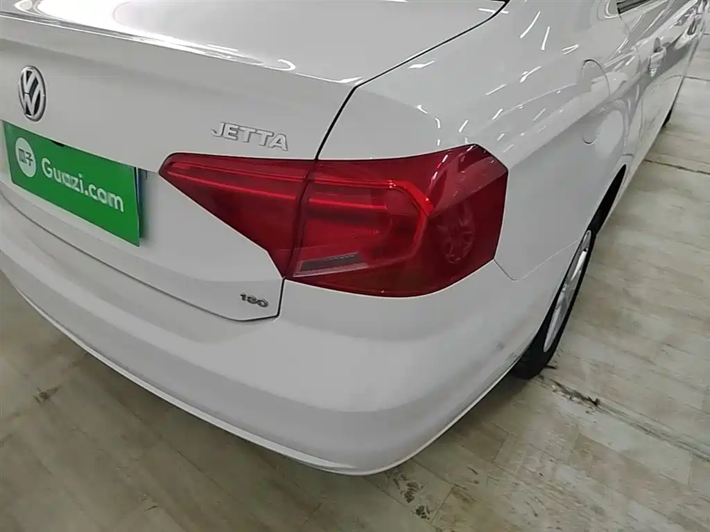 Volkswagen Jetta 2017 1.5L Automatic Fashion фото 8