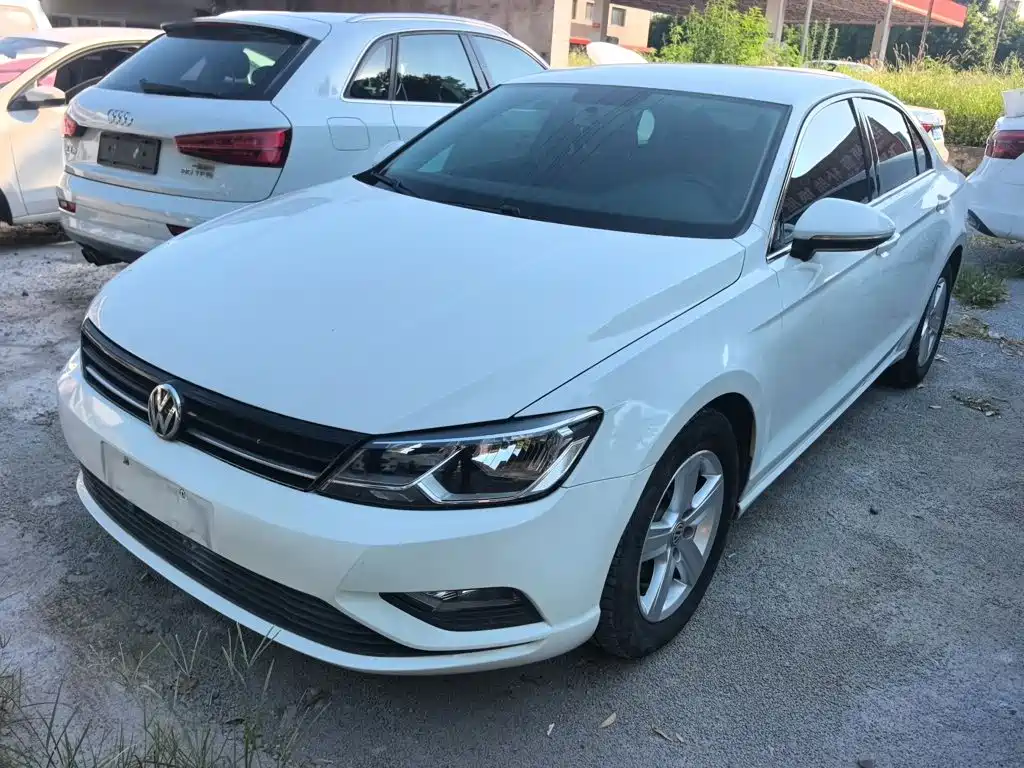 Volkswagen Lamando 2015 2015 230TSI DSG Style