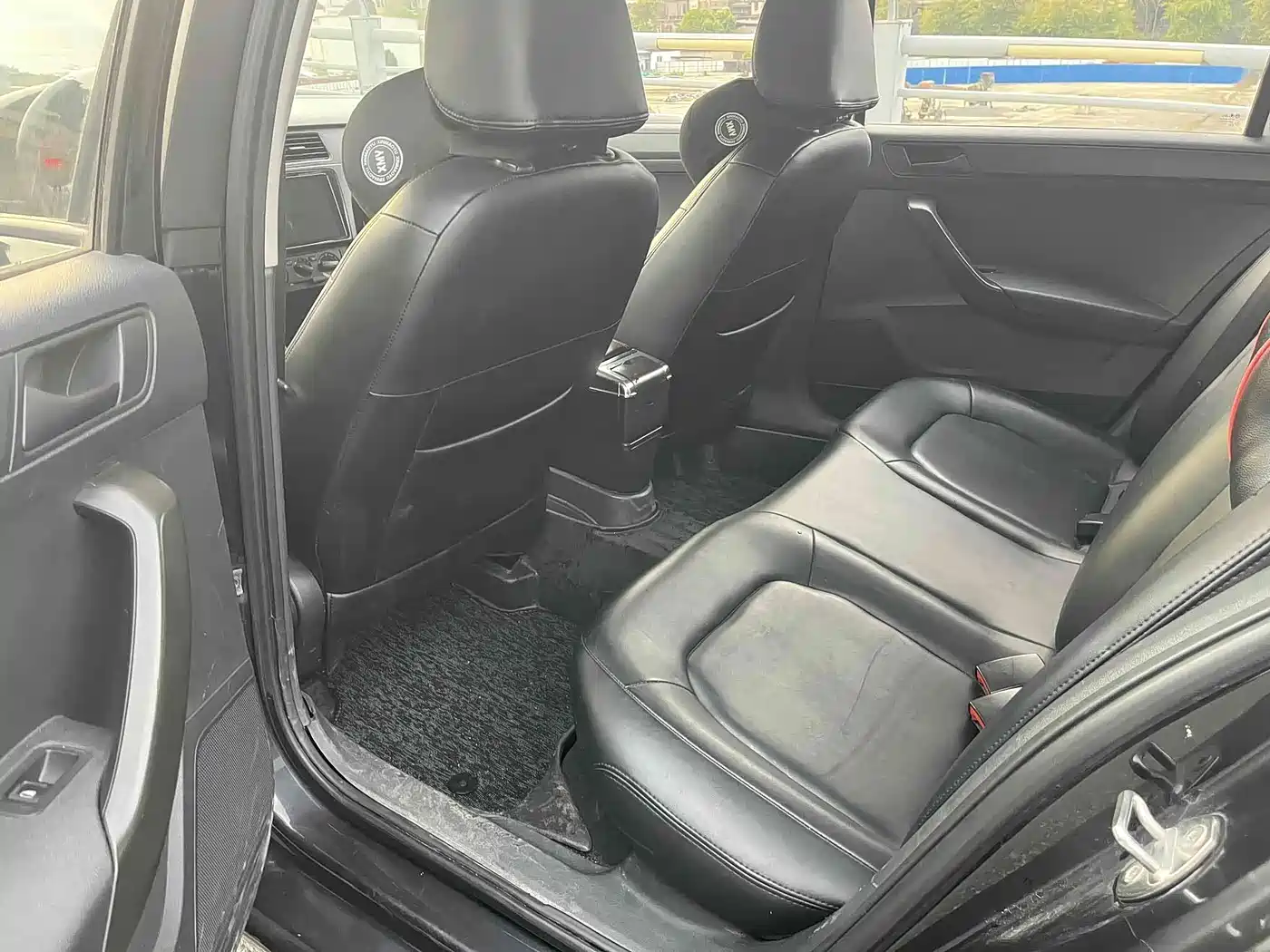 Volkswagen Santana 2015 1.6L Manual Trend Edition фото 9