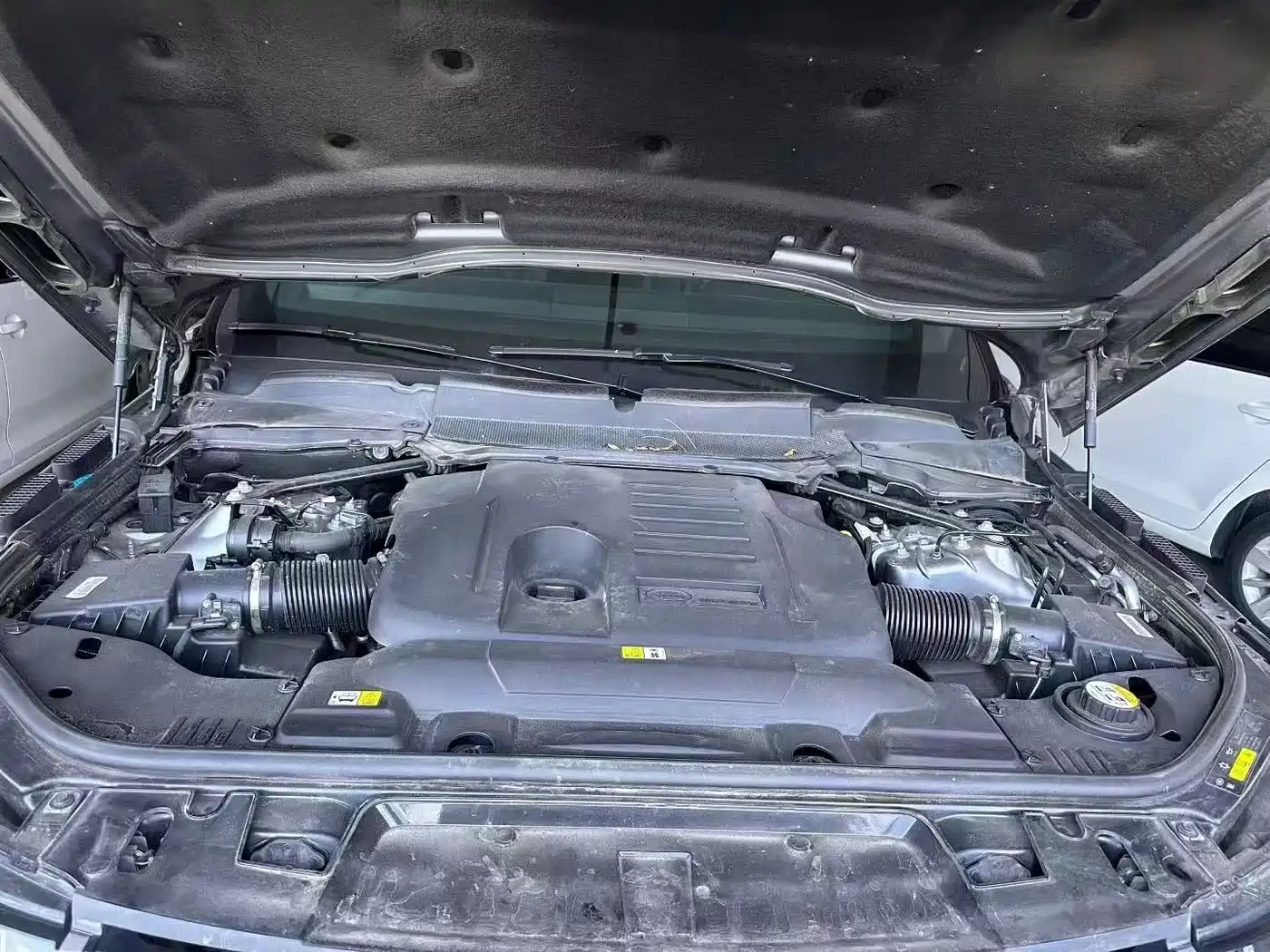 Land Rover Range Rover Sport 2021 3.0 L6 SE фото 11