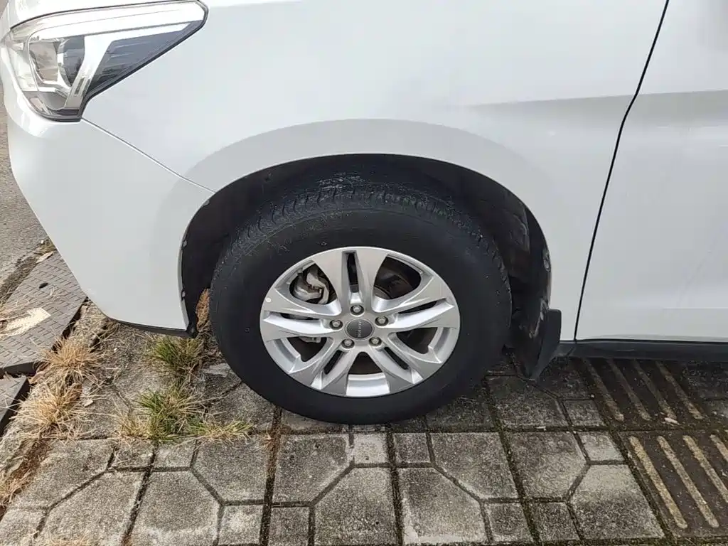 Фото 23 - Haval M6