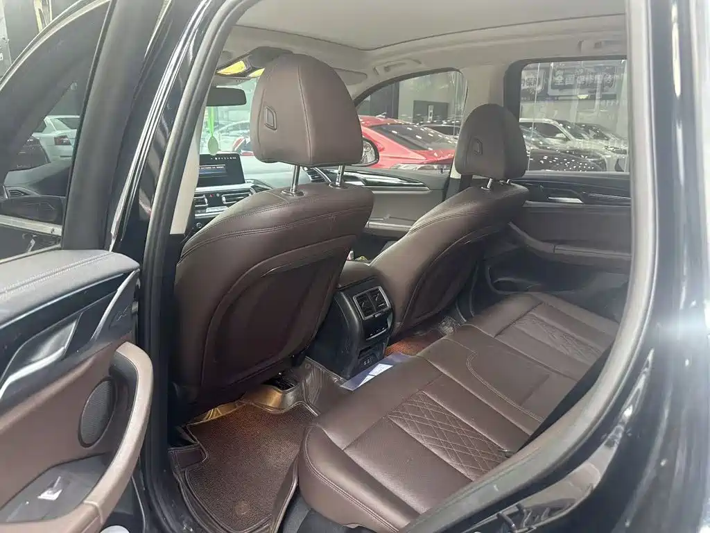 BMW iX3 2024 2023 Leading Type
