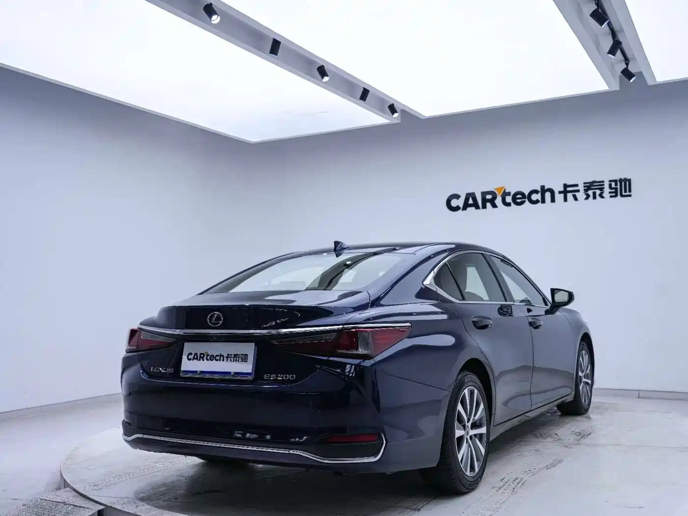 Lexus ES 2020 200 Excellence фото 6