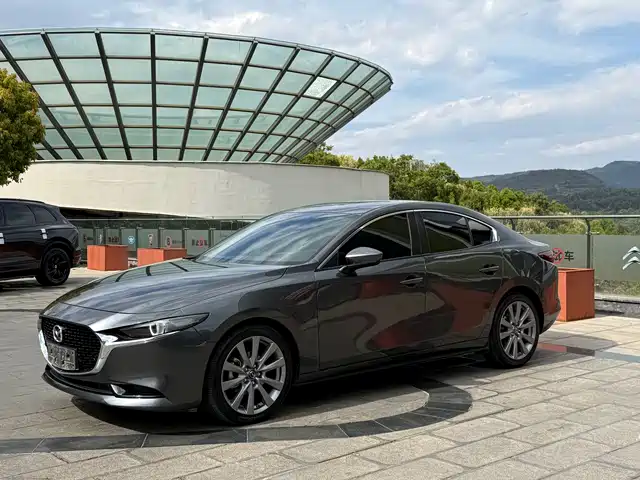 MAZDA 3 ANGKESAILA