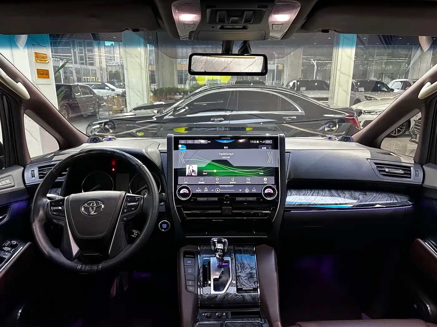 Toyota Alphard 2015 3.5L Premium Edition фото 5
