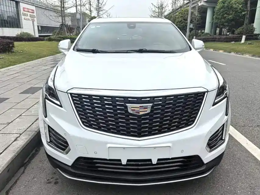 Cadillac XT5 2021 2.0T 2WD Luxury Edition фото 2