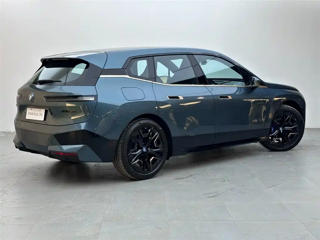 BMW iX M60 2023 Facelift M60 фото 4