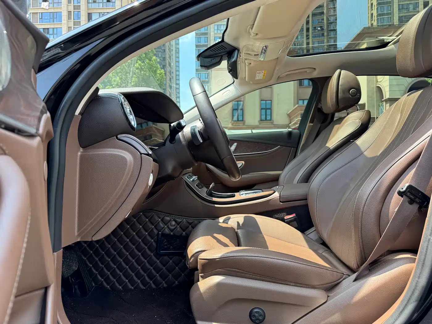 Mercedes-Benz E-Class 2021 Facelift E 260 L фото 7