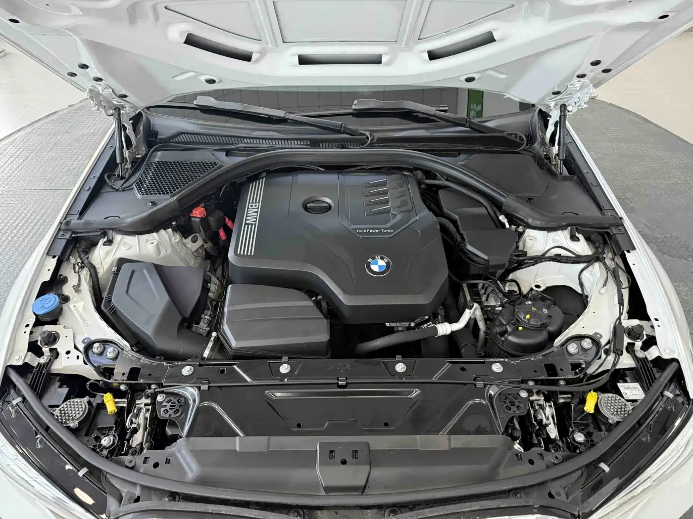BMW 3 Series 2022 320Li M Sport Package фото 16