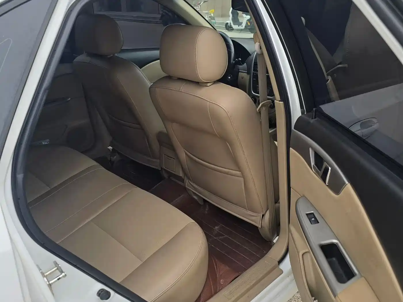 Buick Excelle 2013 1.5L Automatic Classic фото 5