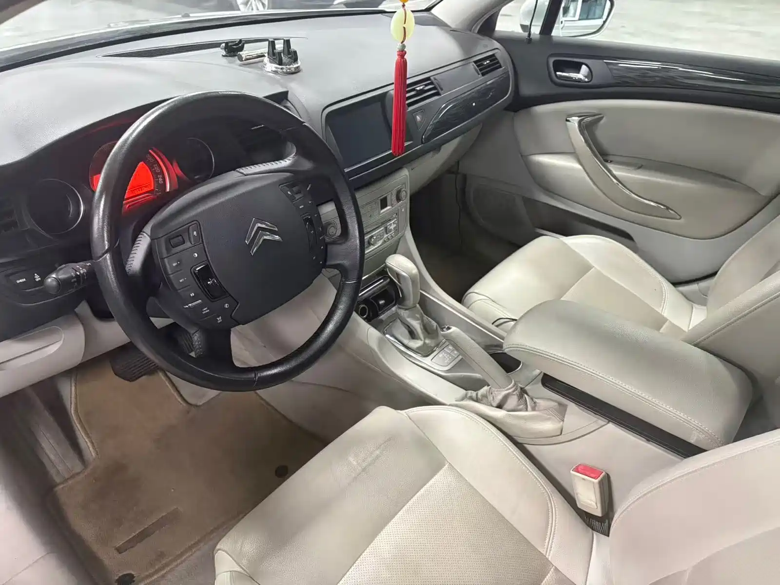 Фото 9 - Citroën C5