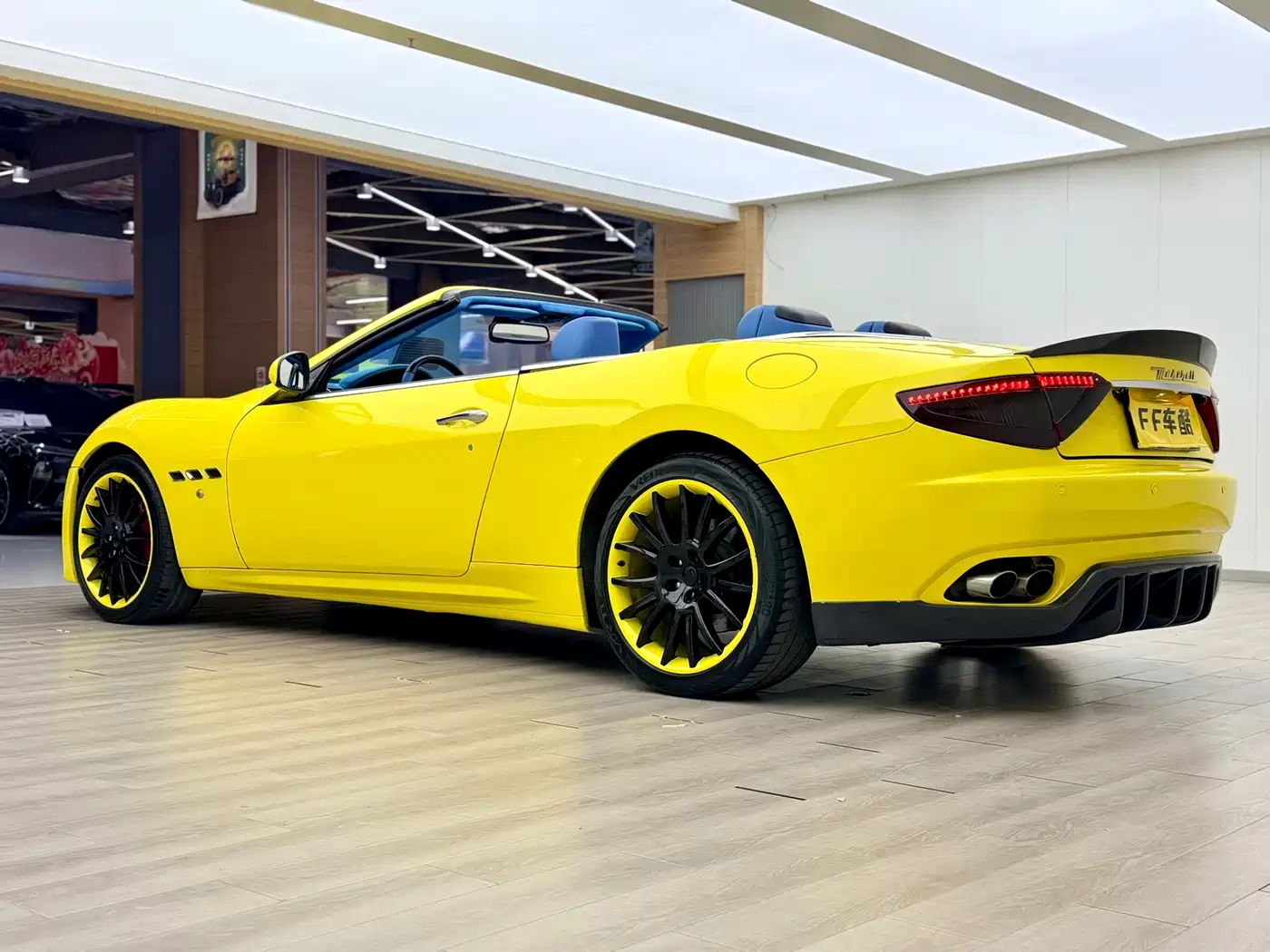 Maserati GranCabrio 2012 4.7L Sport фото 6