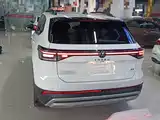 صورة 6 - Volkswagen Tharu