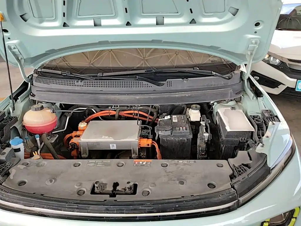 Фото 20 - Geely Geometry E Firefly
