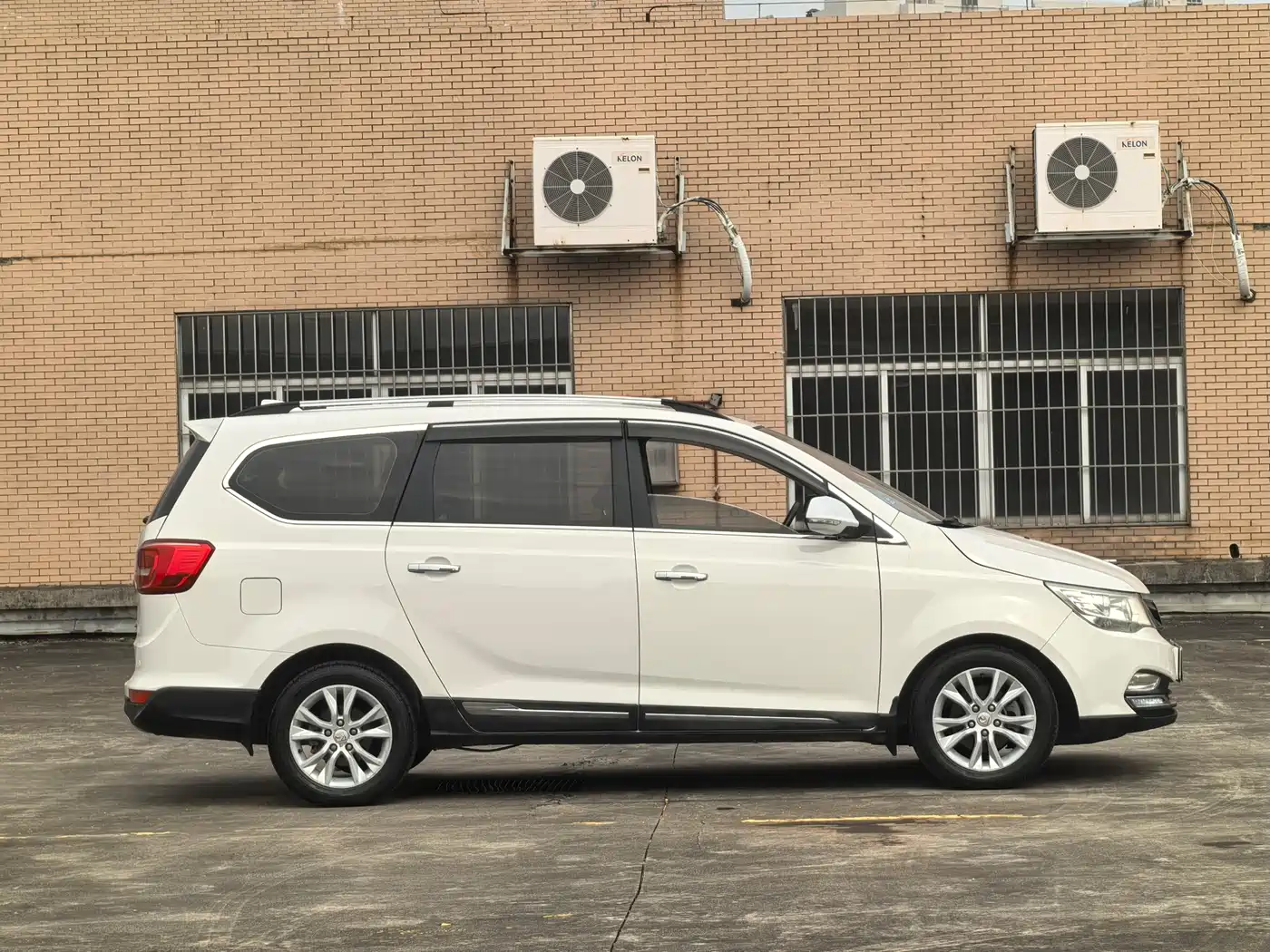 BAOJUN 730