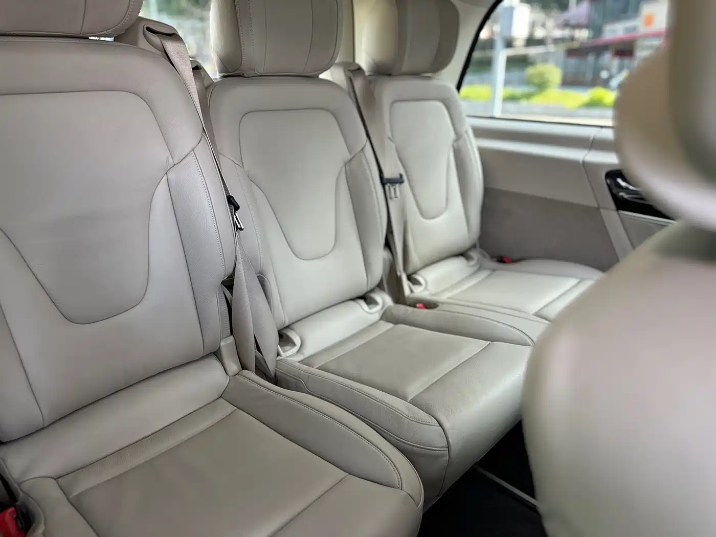 Mercedes-Benz V-Class 2016 V 260 L Premium Long фото 7