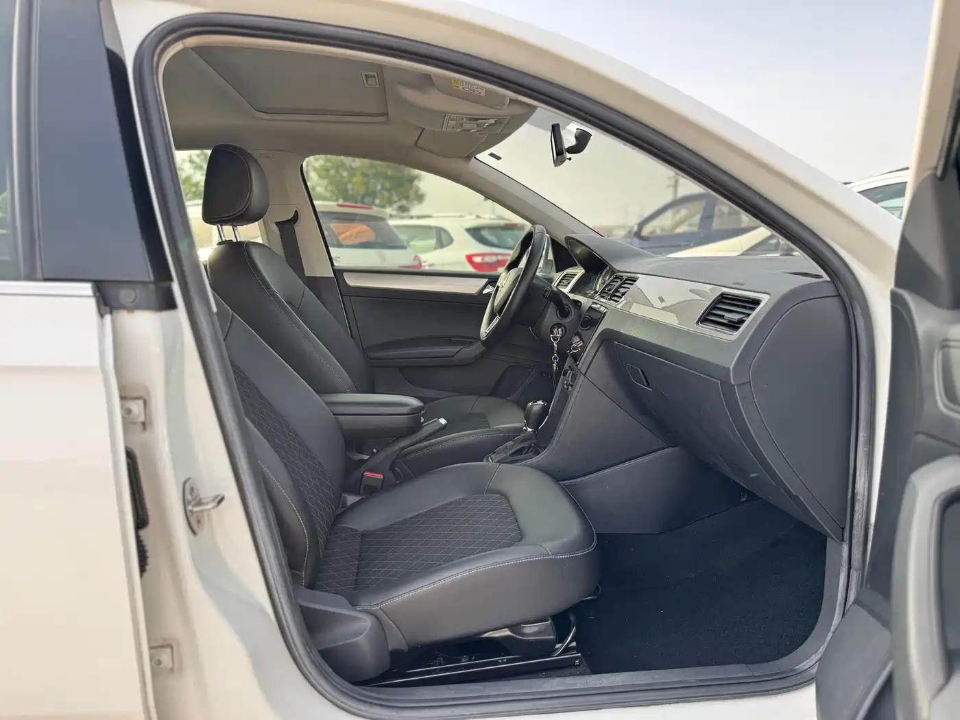 Škoda Rapid 2019 1.5L Automatic Comfort Version China VI фото 20