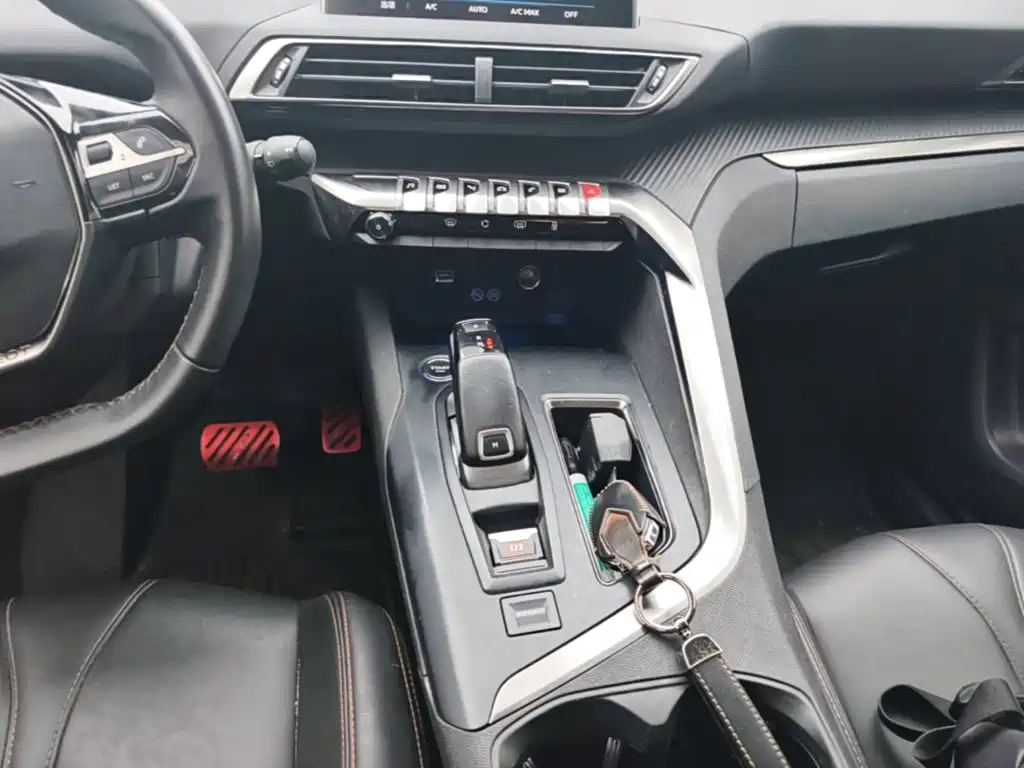 صورة 14 - Peugeot 4008