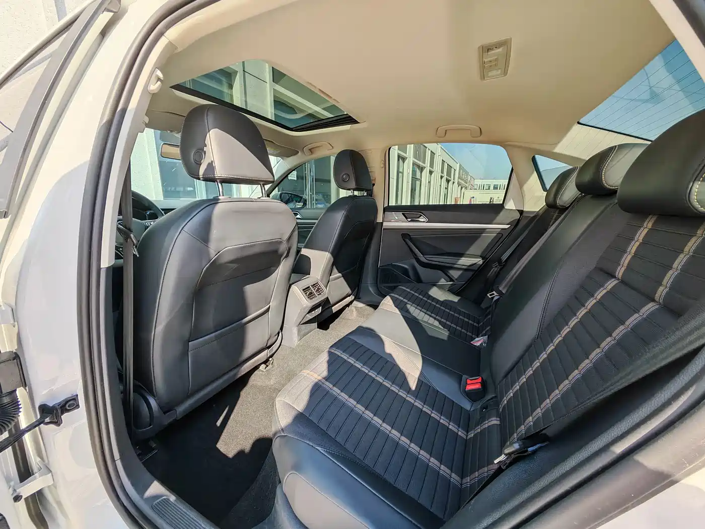 Volkswagen Lavida 2021 280TSI DSG Comfort Edition фото 7