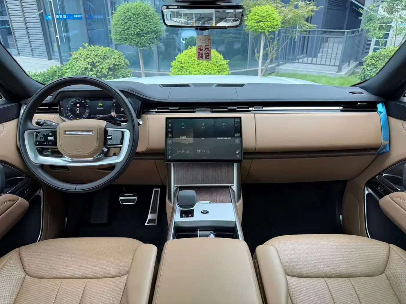 Land Rover Range Rover 2026 2025 3.0 L6 400PS Flourishing Era Extended Wheelbase