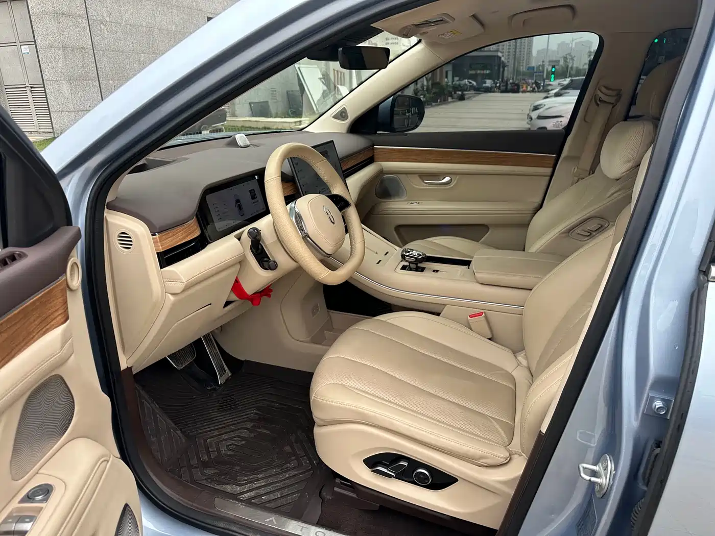 AITO Wenjie AITO M7 2024 1.5T RWD Plus 5-Seater фото 4