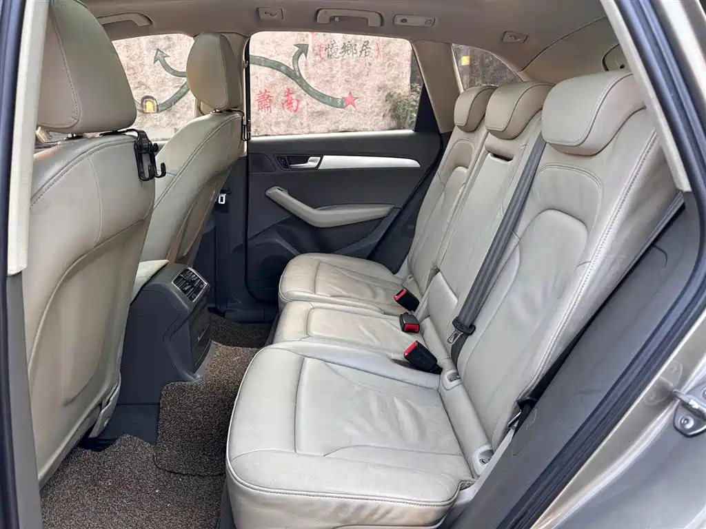 Audi Q5 2011 2.0TFSI Progressive фото 10