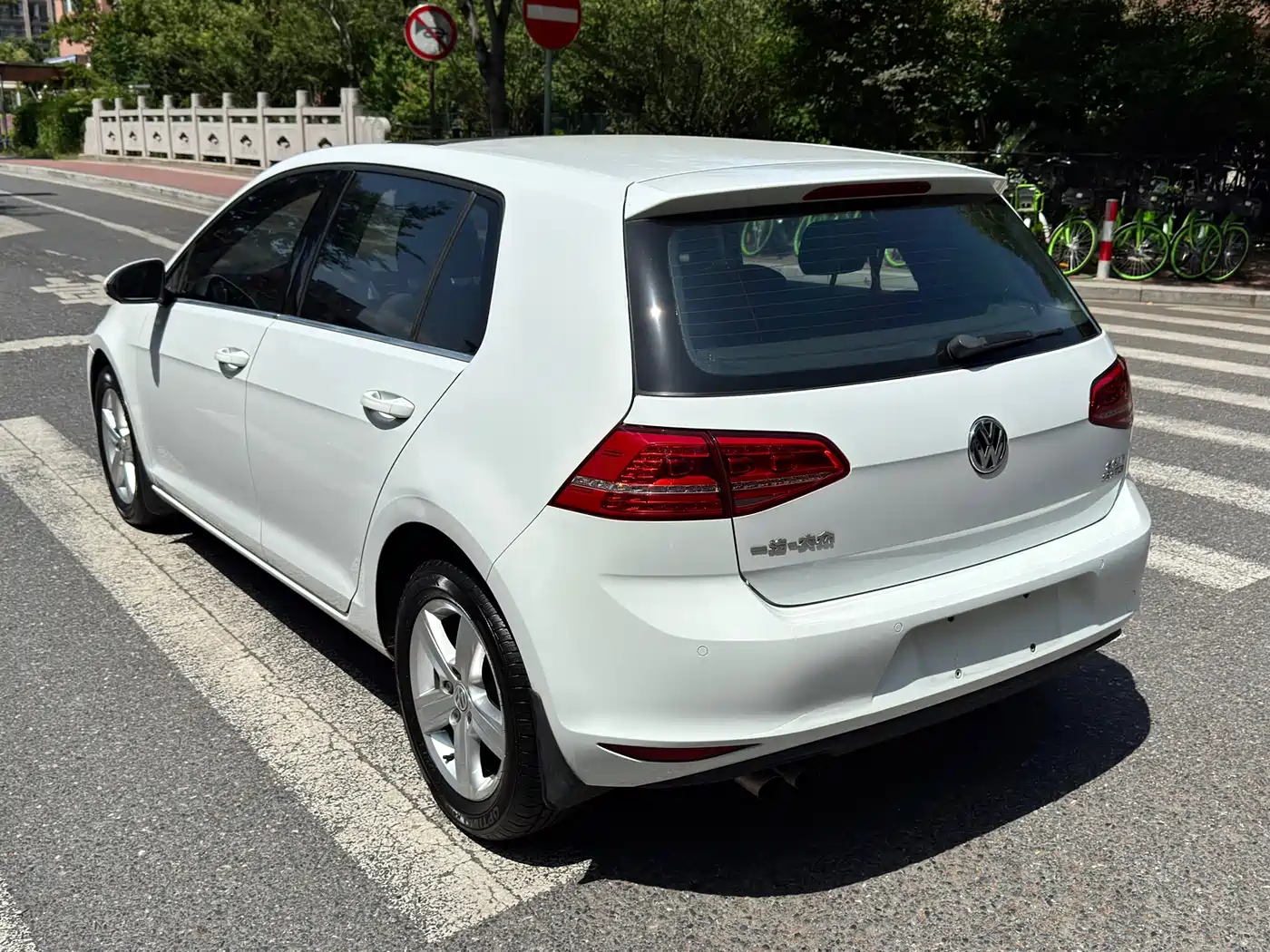 Volkswagen Golf 2016 230TSI Automatic Comfort фото 6