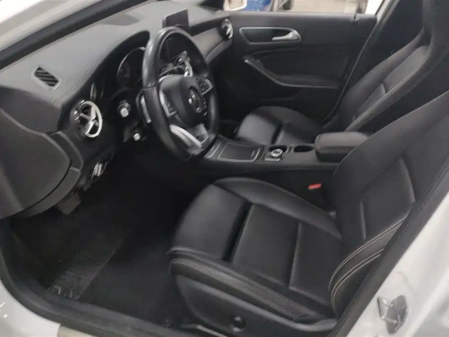 Mercedes-Benz GLA 2019 GLA 200 Fashion фото 9