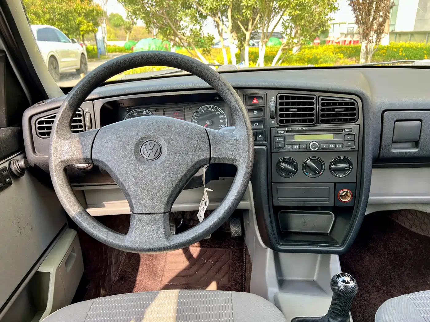 Volkswagen Jetta 2012 1.6L Collector's Edition фото 10