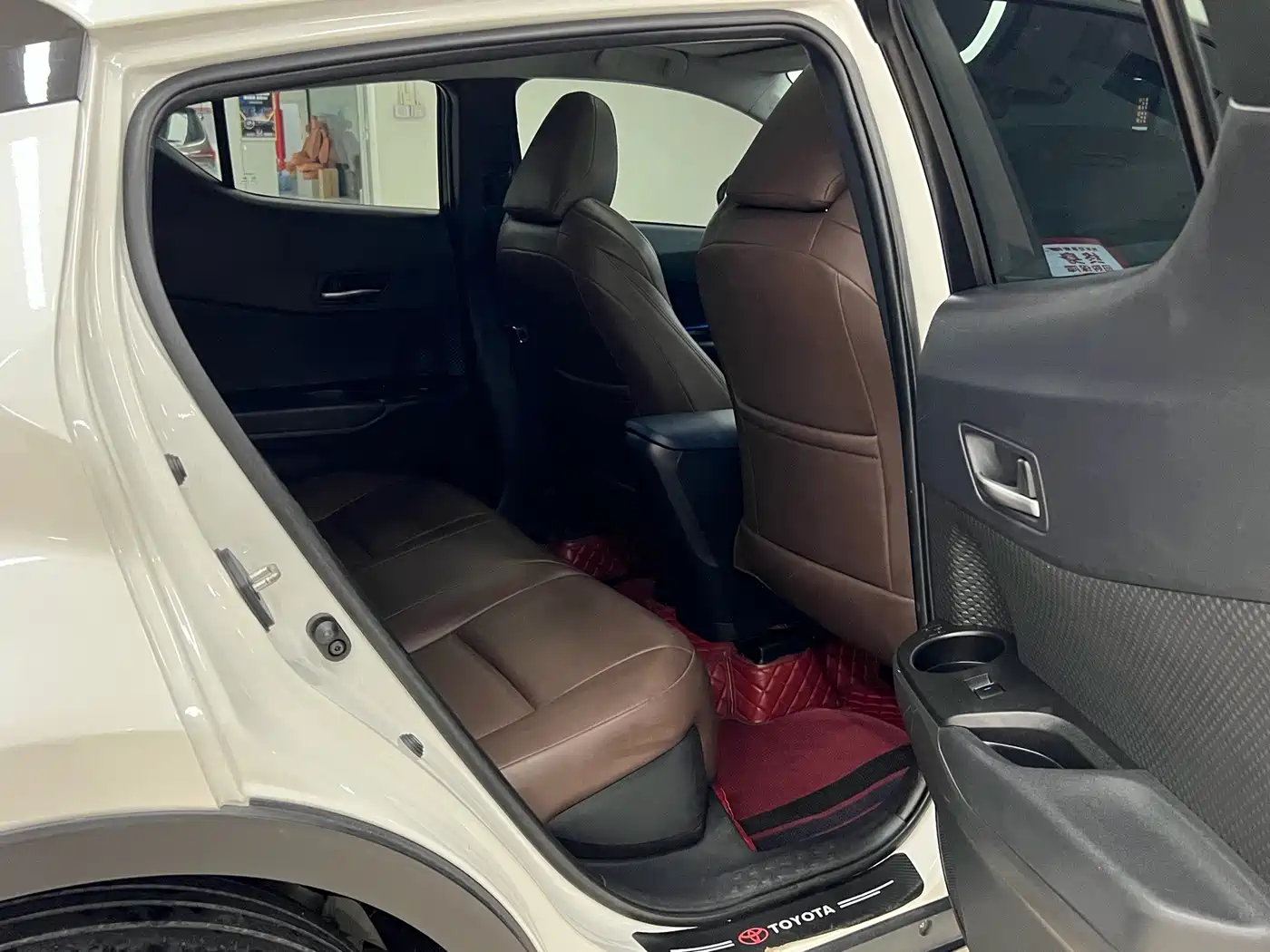 Toyota C-HR 2024 2023 Model 2.0L Comfort Edition