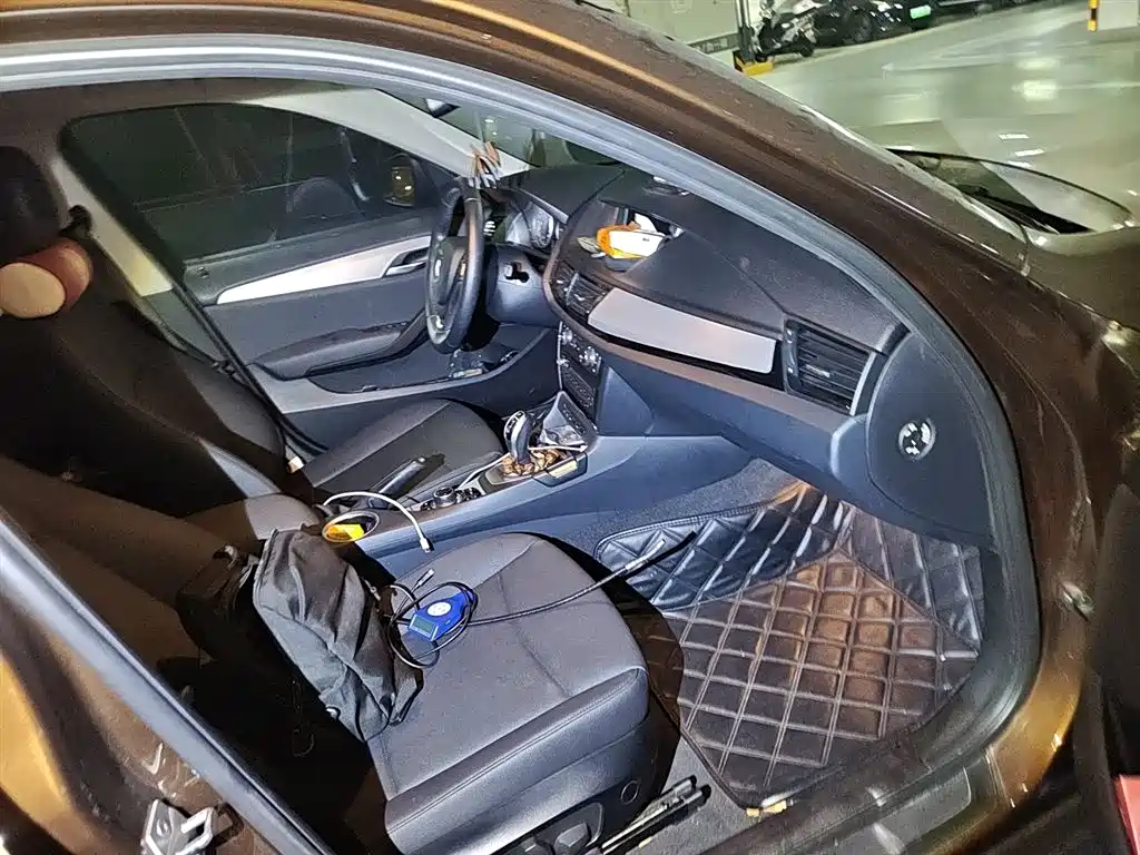 BMW X1 2014 sDrive18i Leading Edition фото 20