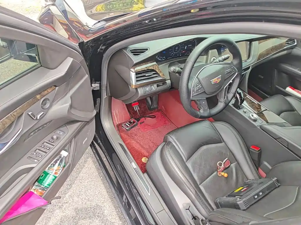 Фото 12 - Cadillac CT6