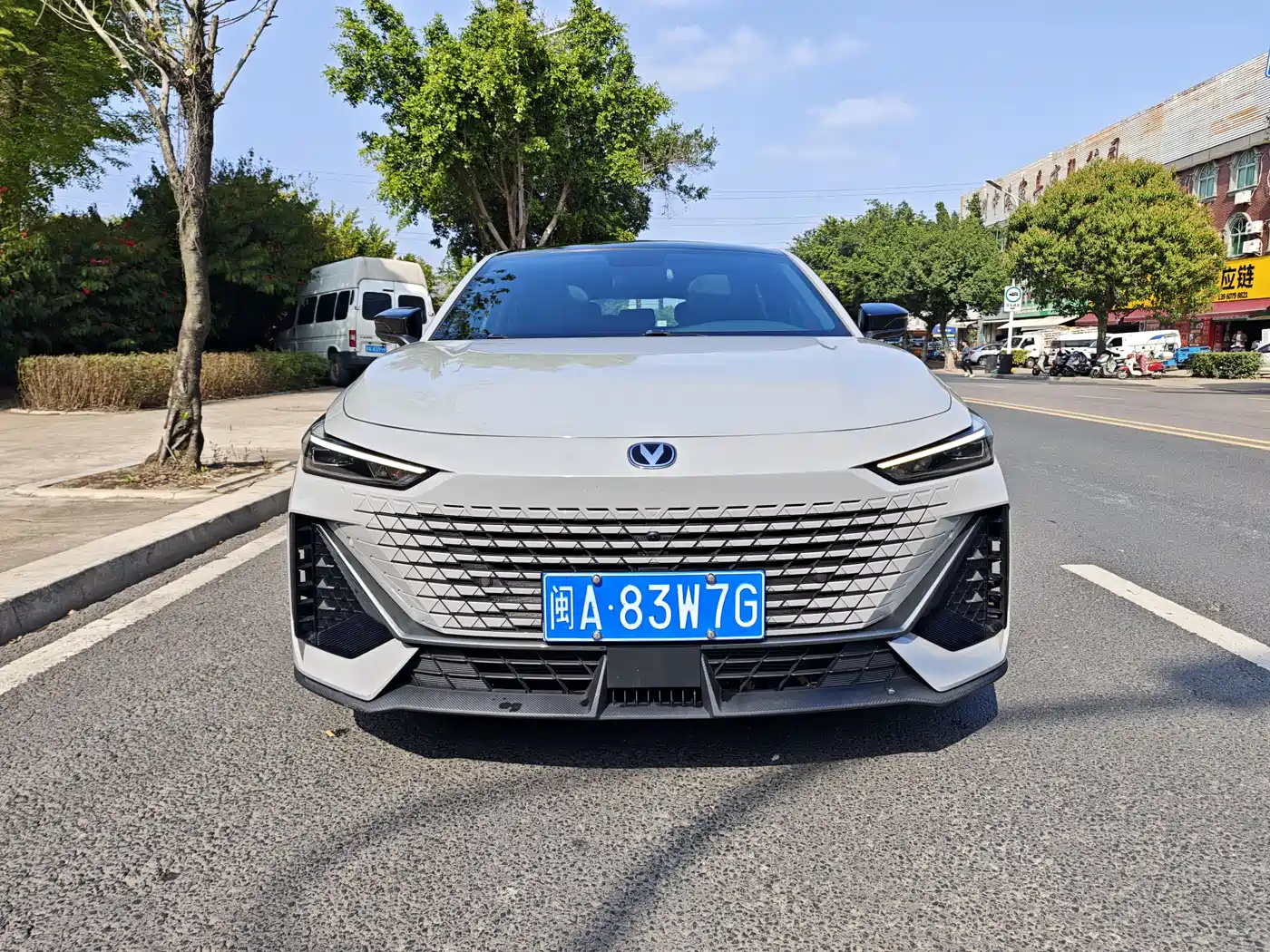 CHANGAN UNI-V