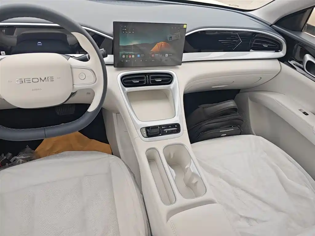 Geely Galaxy Starry Wish 2026 Edition 310km Youth Version фото 14