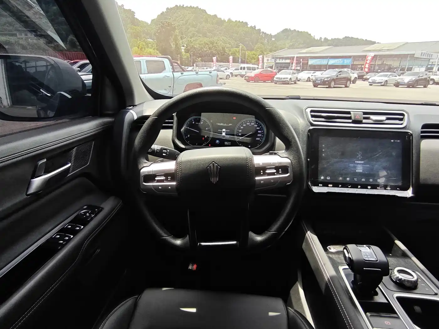 Jiangling Dadao 2025 2024 All-Rounder 2.3T Diesel Automatic 4WD Comfort Flatbed
