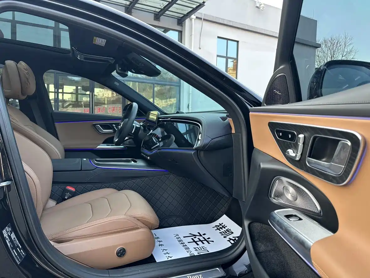 Mercedes-Benz E-Class 2025 E 300 L Luxury фото 6