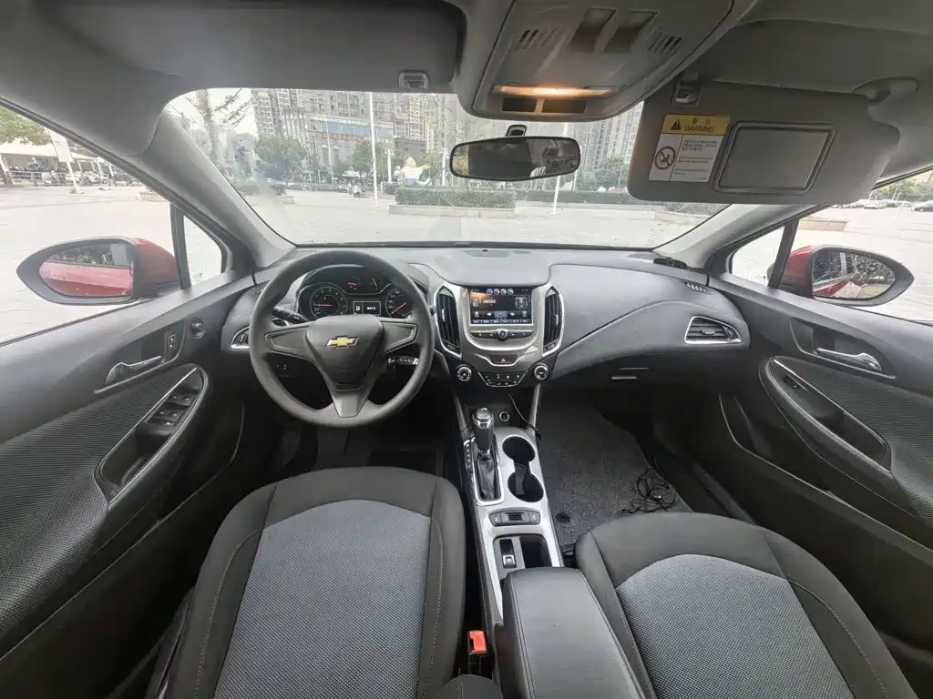 Chevrolet Cruze 2018 2018 320 Automatic Pioneer Sunroof Edition
