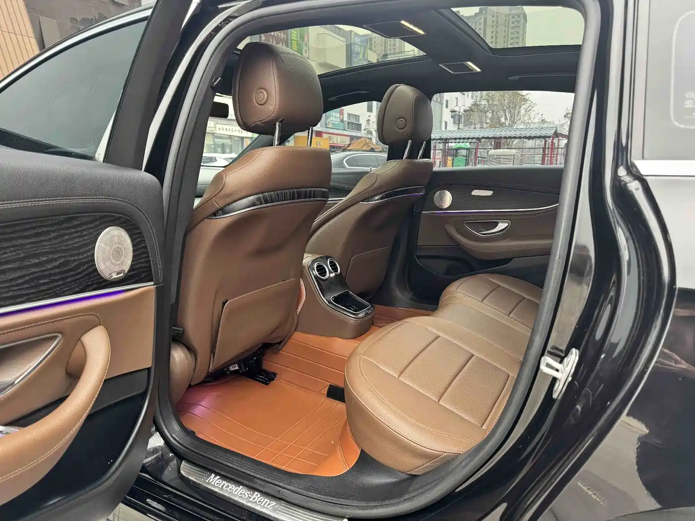 MERCEDES-BENZ E CLASS