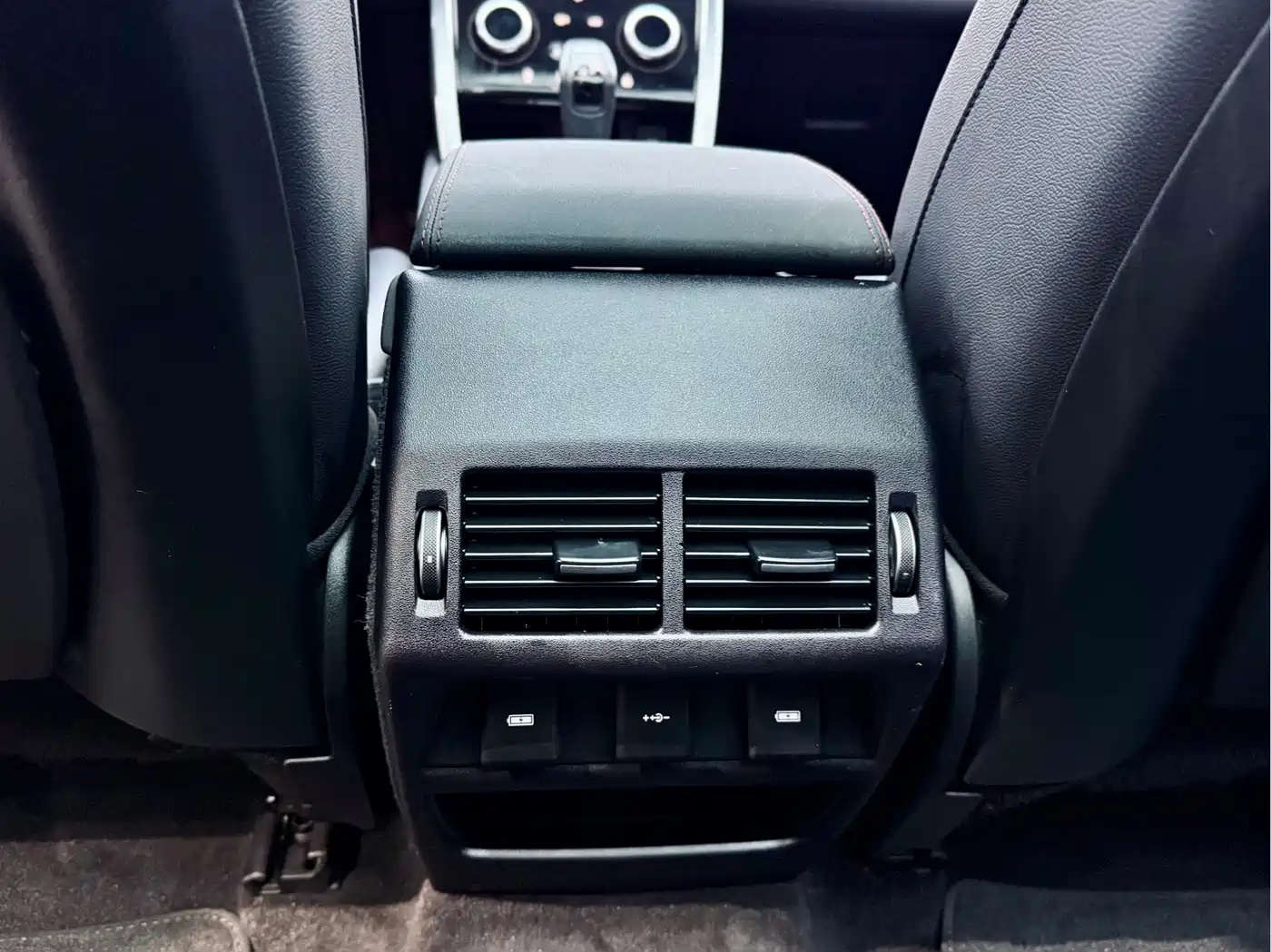 Land Rover Discovery Sport 2020 249PS R-Dynamic Performance фото 17