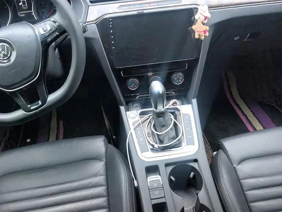 Volkswagen Magotan 2017 280TSI DSG Comfort фото 16
