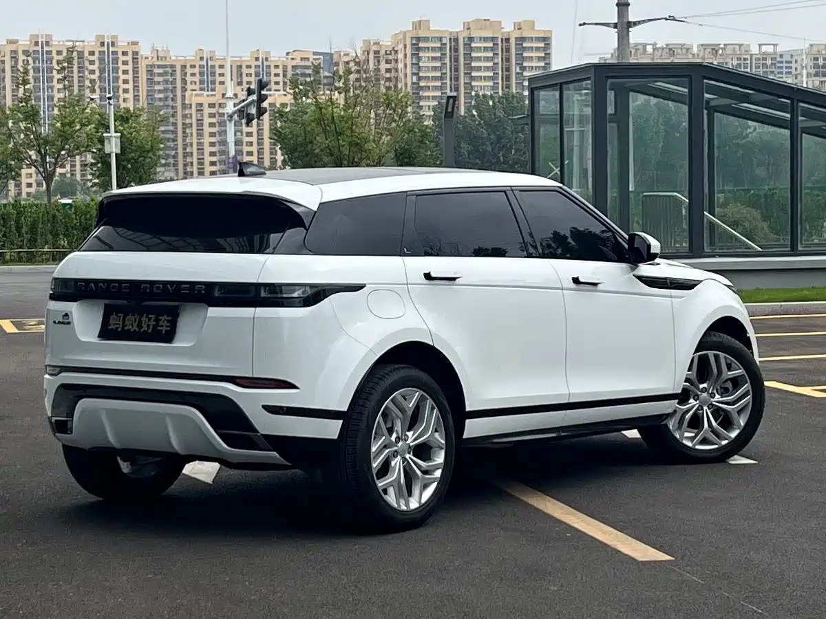 Land Rover Range Rover Evoque 2023 Range Rover Evoque L 200PS Elite Edition фото 7