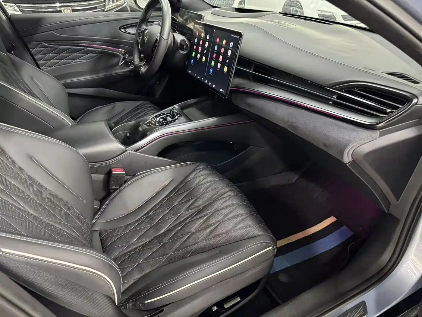 BYD Seal 2023 Champion Edition 700km Performance фото 9