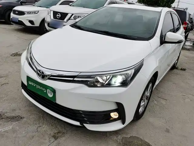  Toyota Corolla 2017 Facelift 1.2T S-CVT GL-i Leather Edition